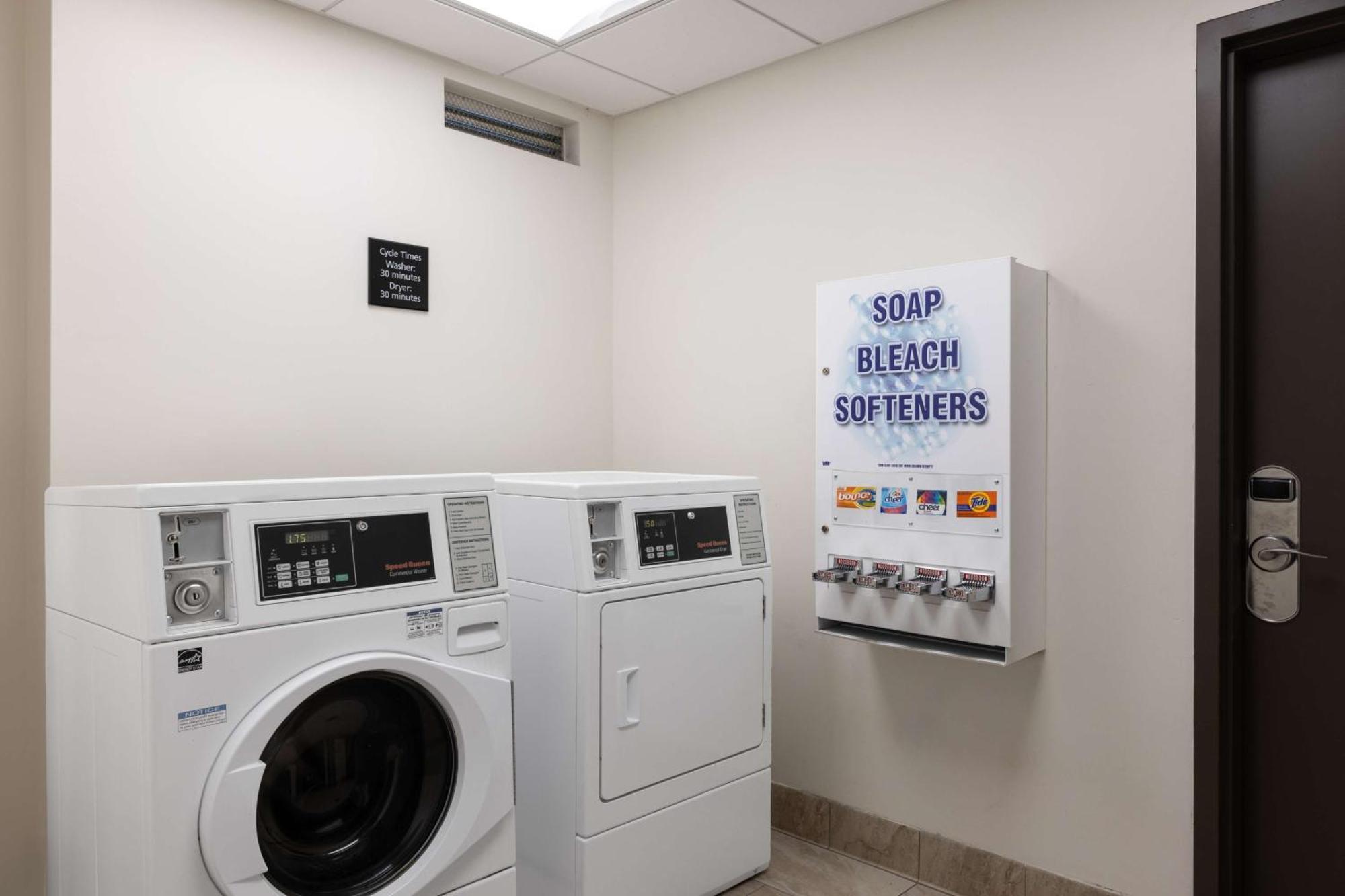 Hampton Inn San Jose Cherry Ave, Ca Екстериор снимка