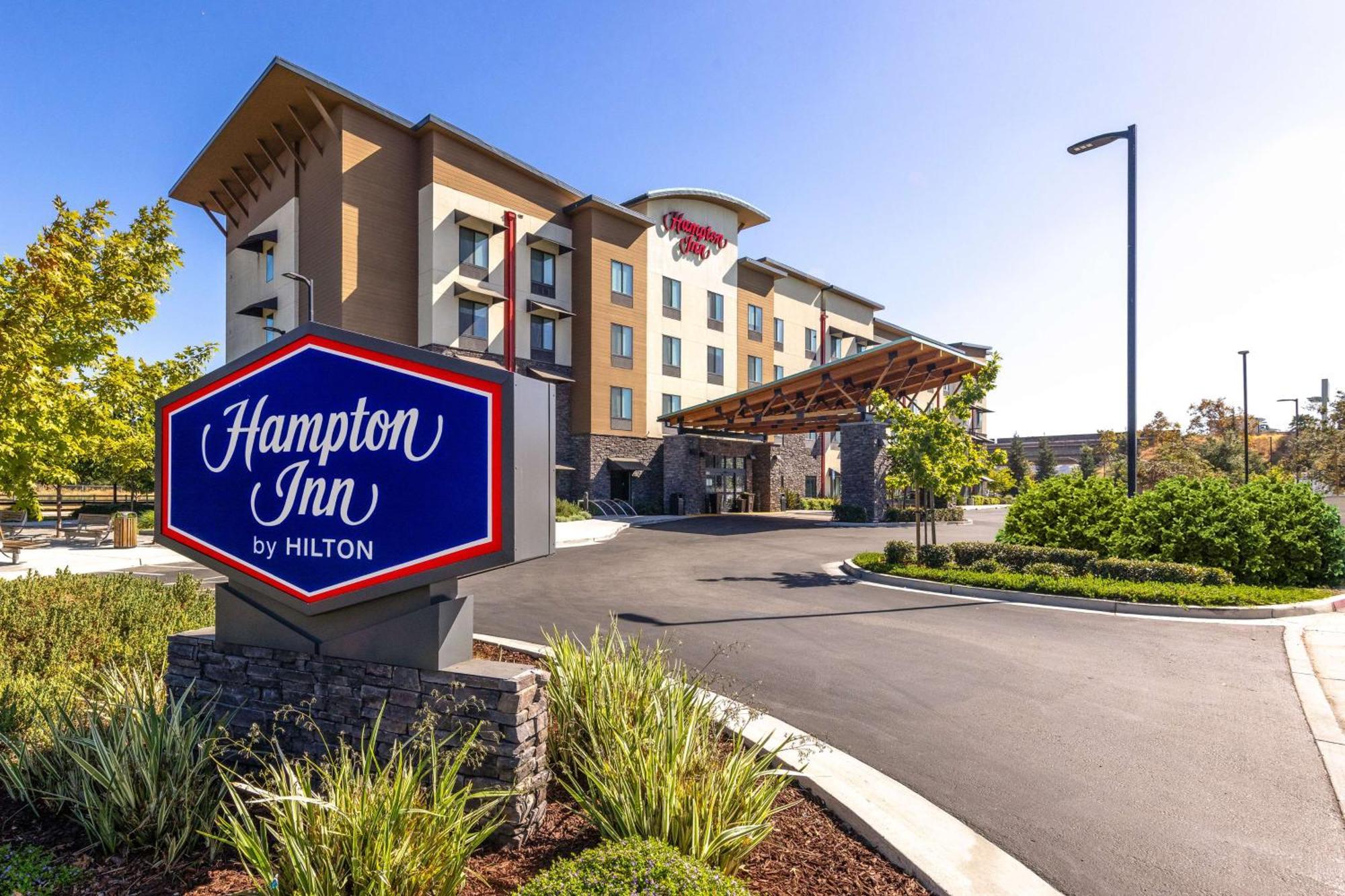 Hampton Inn San Jose Cherry Ave, Ca Екстериор снимка